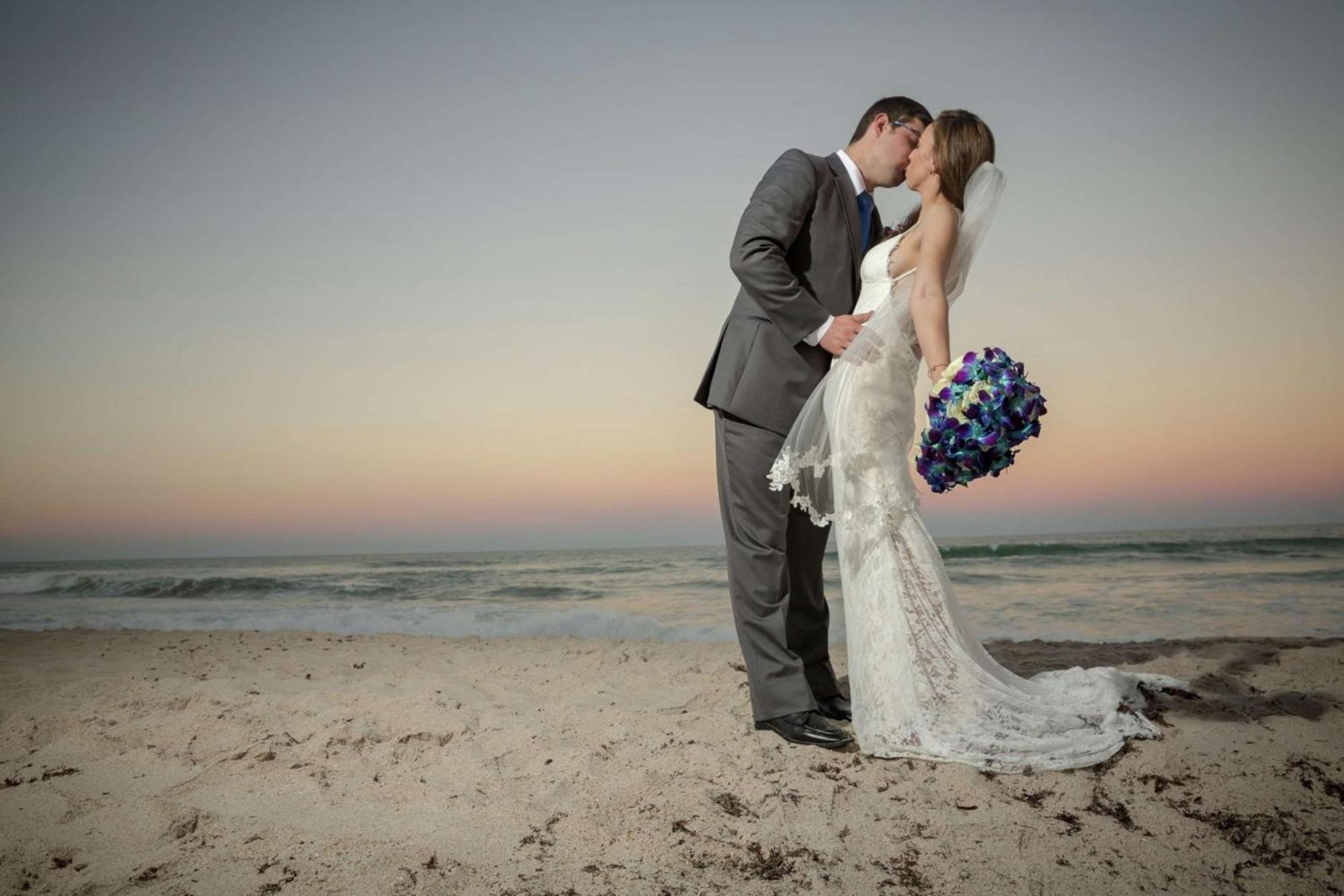 Hilton Melbourne Beach Oceanfront Bagian luar foto