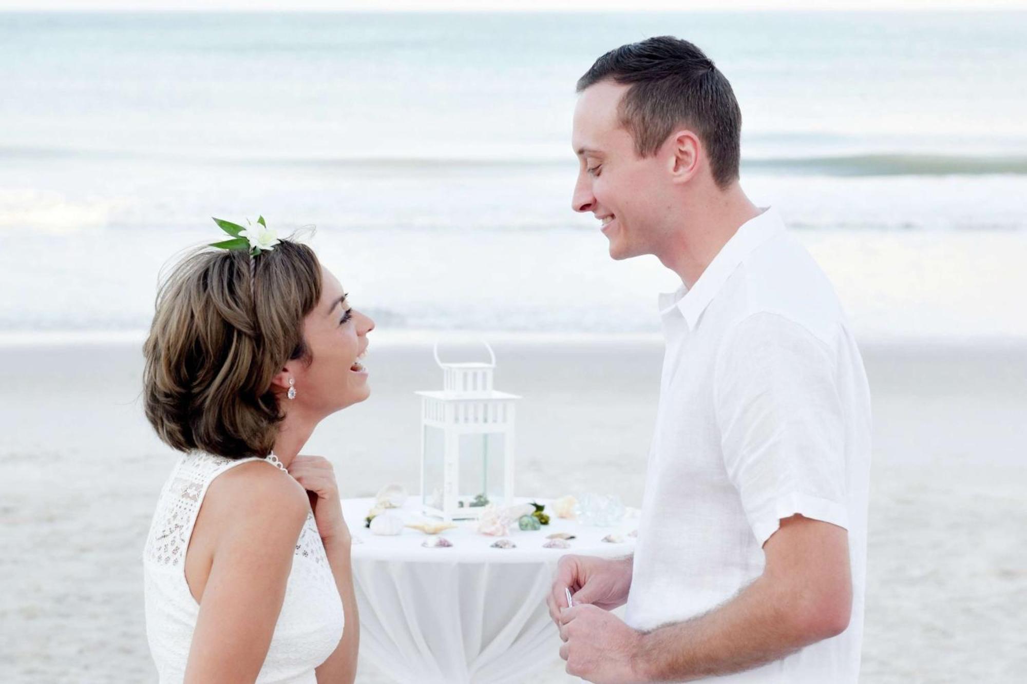 Hilton Melbourne Beach Oceanfront Bagian luar foto