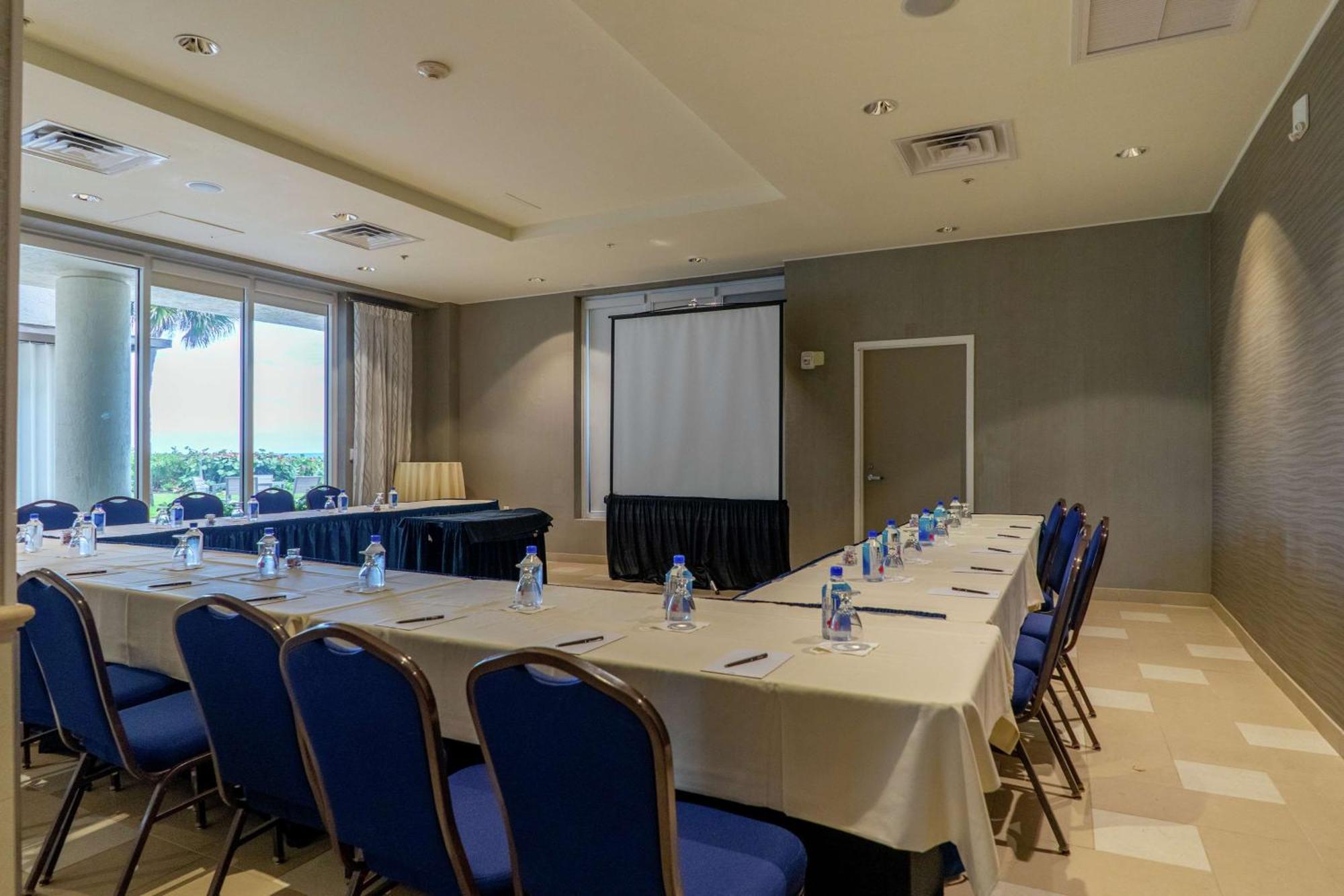 Hilton Melbourne Beach Oceanfront Bagian luar foto