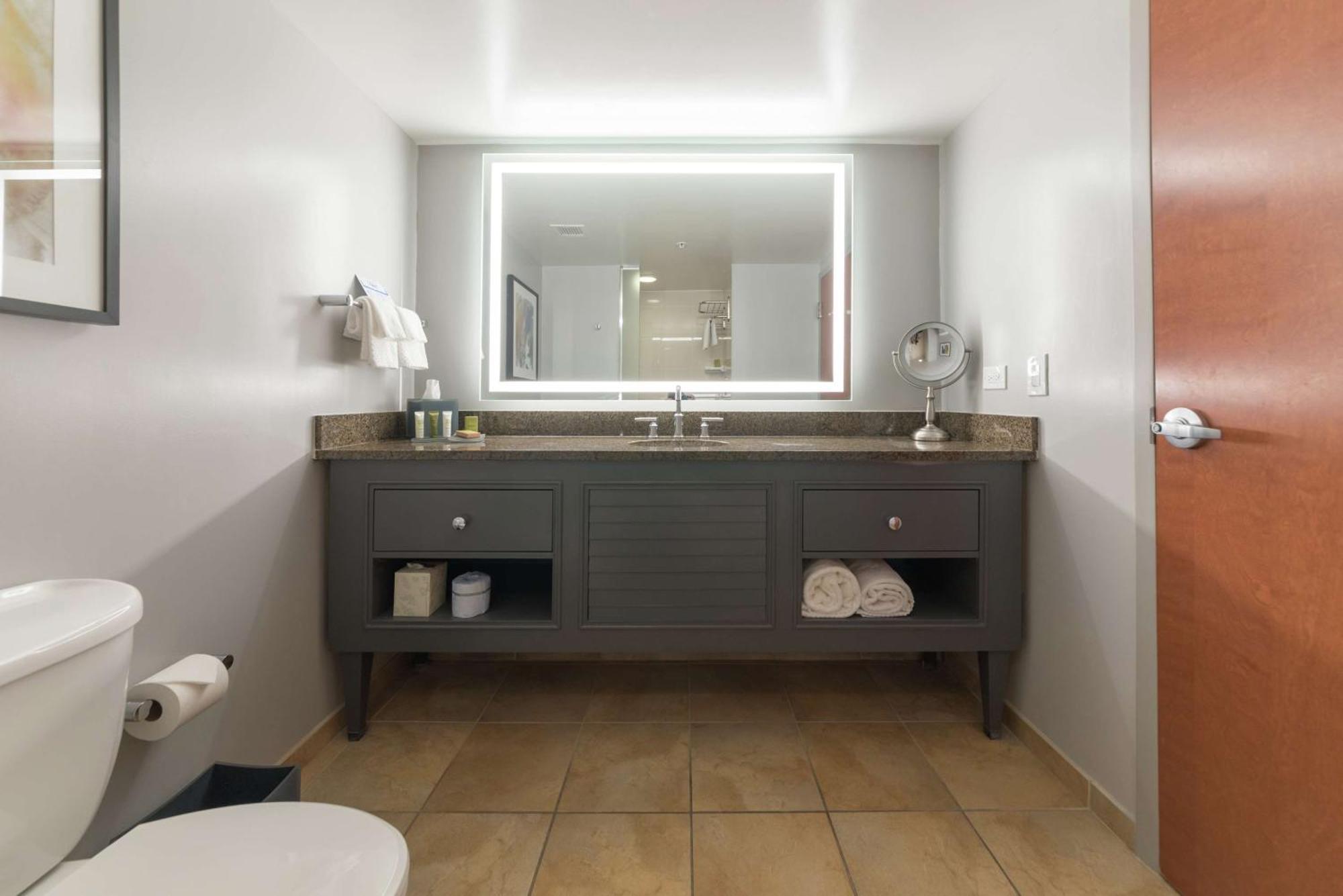 Hilton Melbourne Beach Oceanfront Bagian luar foto