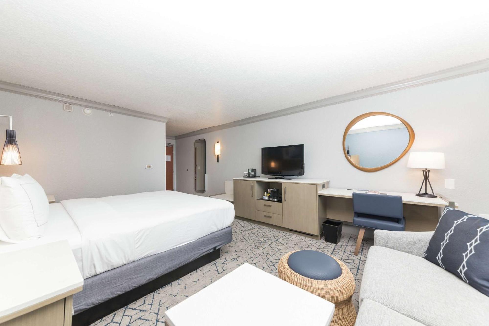 Hilton Melbourne Beach Oceanfront Bagian luar foto