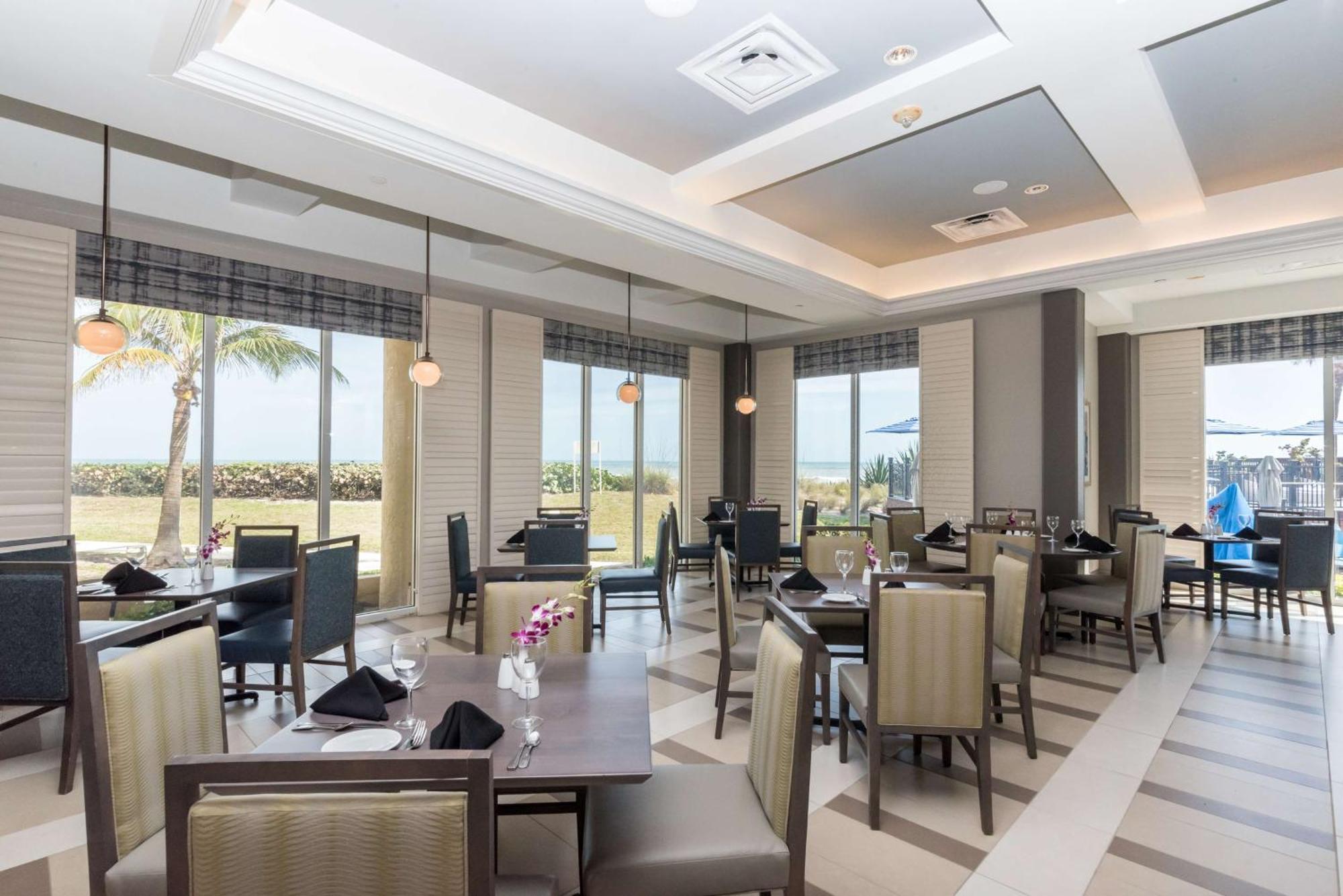 Hilton Melbourne Beach Oceanfront Bagian luar foto