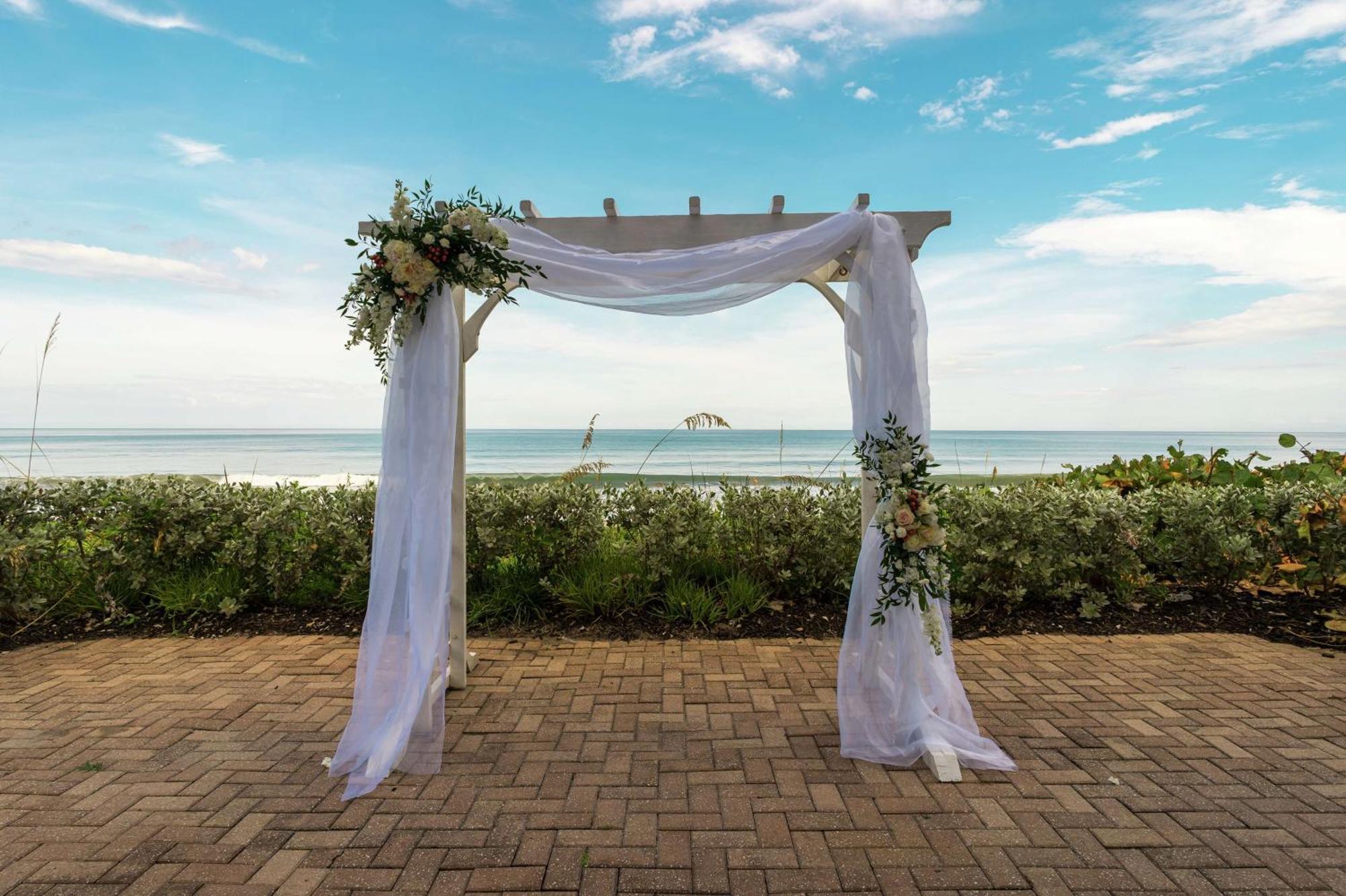 Hilton Melbourne Beach Oceanfront Bagian luar foto