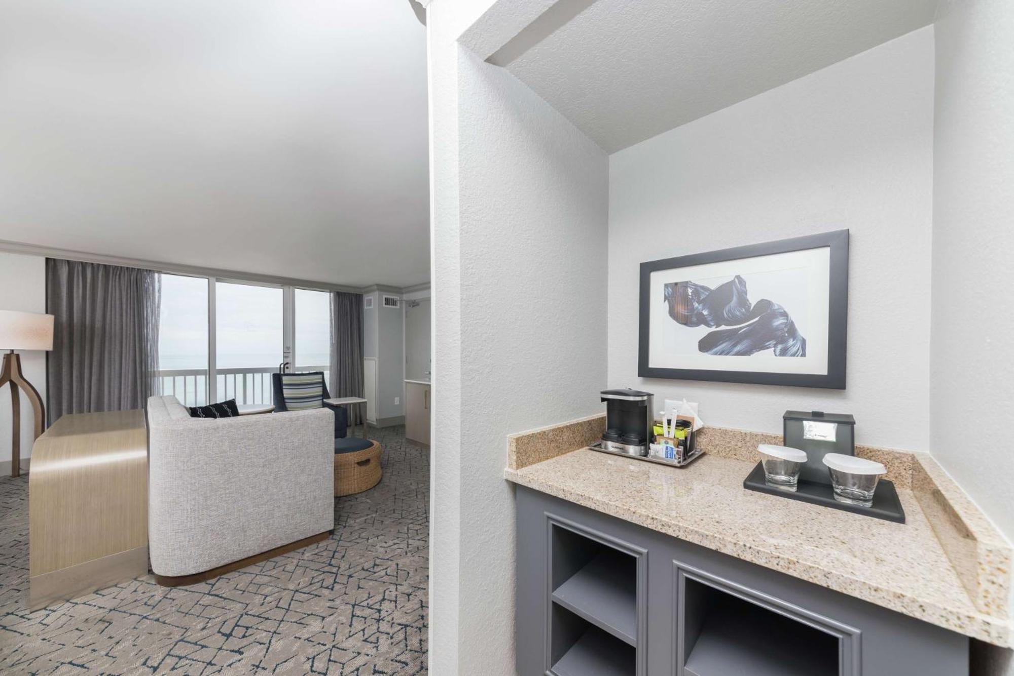 Hilton Melbourne Beach Oceanfront Bagian luar foto